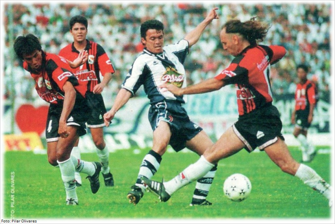 Alianza Lima 5 x 0 FBC Melgar - Descentralizado 1997, Clausura, Fecha 13 by Pilar Olivares